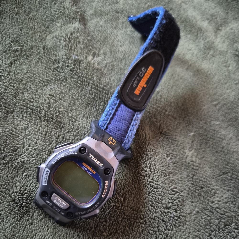 vintage Ironman Triathlon Sport Watch w Indiglo WR 100M